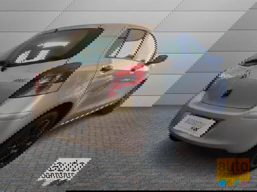 Toyota Yaris usata a Salerno (3)