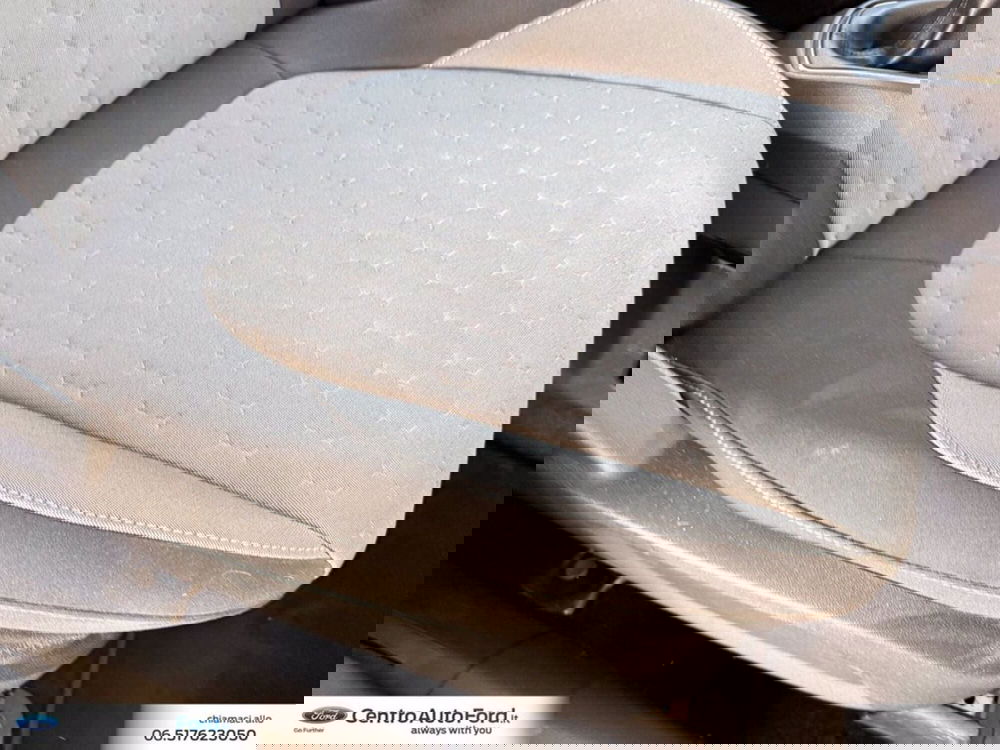 Ford Tourneo Courier usata a Roma (8)