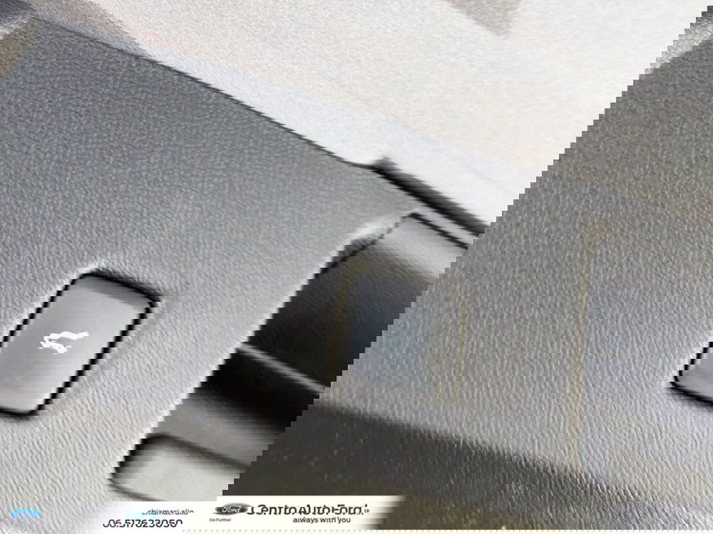 Ford Kuga usata a Roma (12)