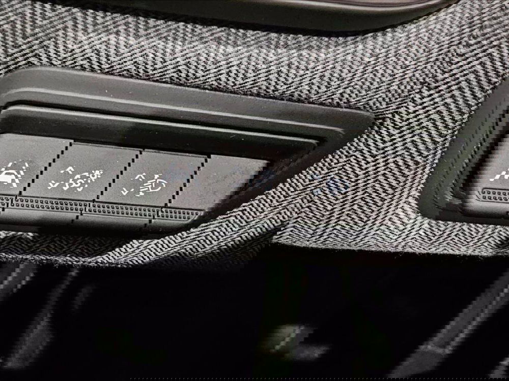 Renault Clio usata a Palermo (16)