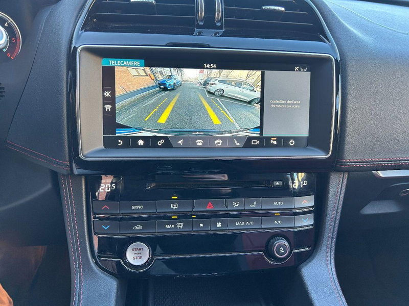 Jaguar F-Pace usata a Reggio Emilia (12)