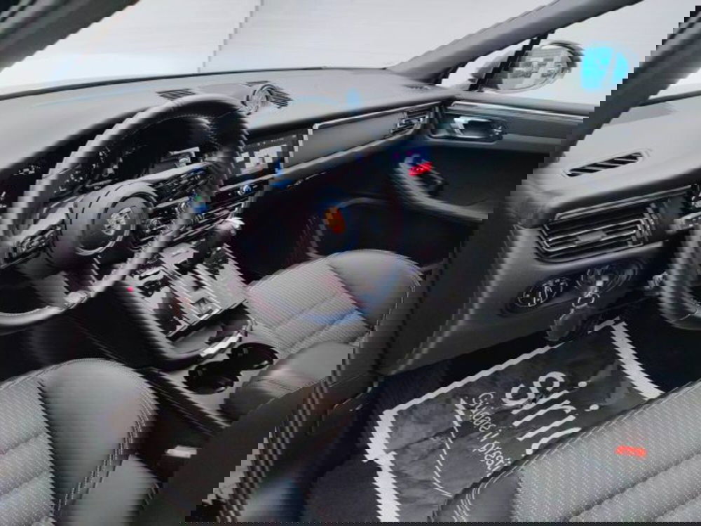 Porsche Macan usata a Teramo (14)