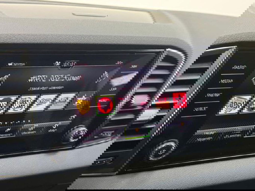 Skoda Karoq usata a Como (13)