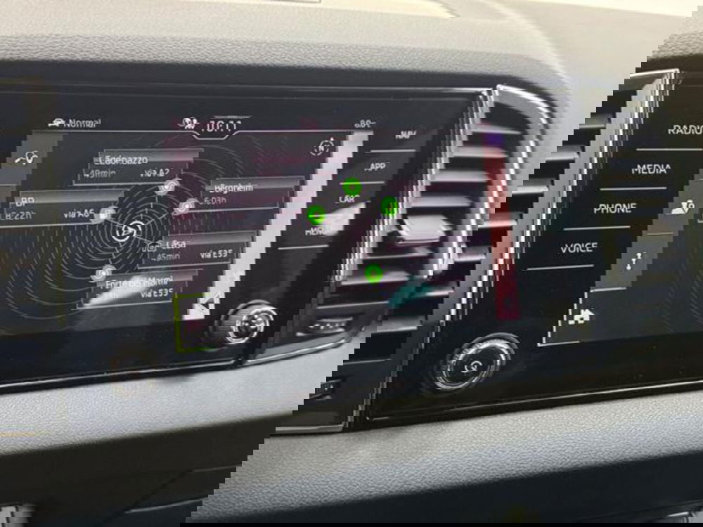 Skoda Karoq usata a Como (17)