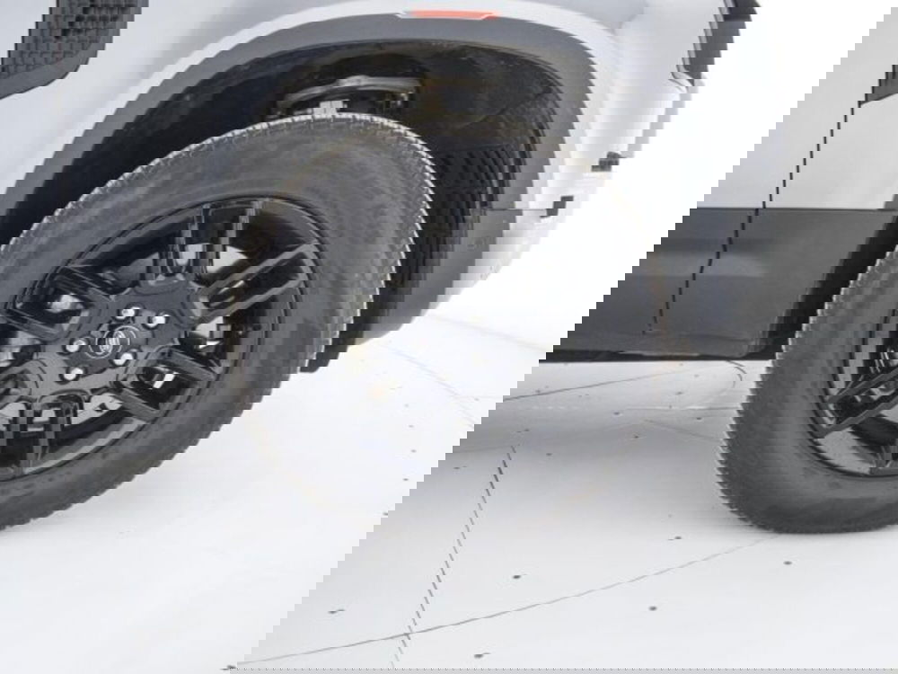 Land Rover Defender usata a Perugia (9)