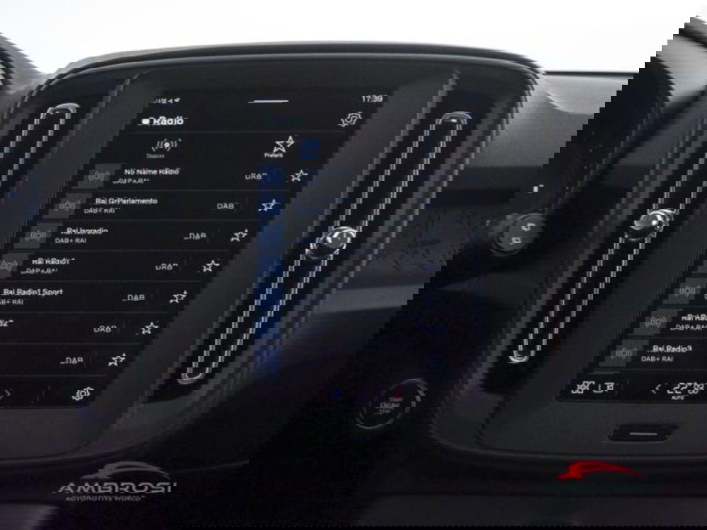 Volvo XC40 usata a Perugia (13)