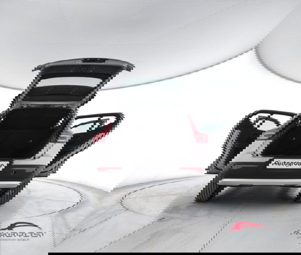 Volvo XC40 usata a Perugia (7)