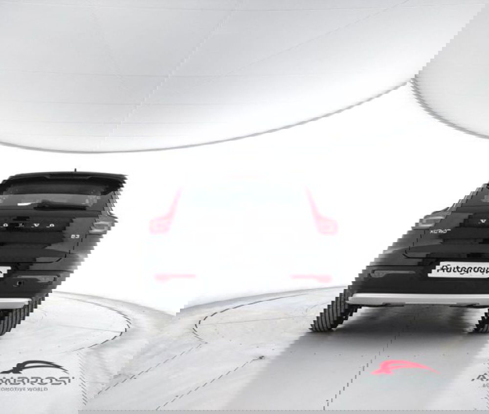 Volvo XC40 usata a Perugia (6)