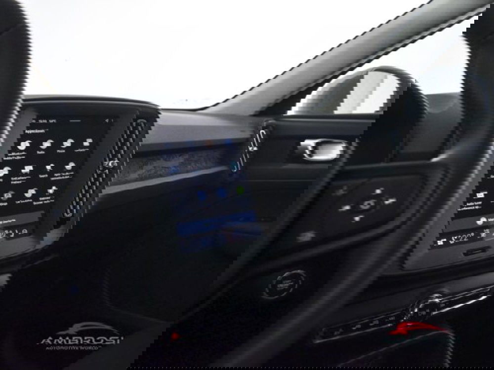 Volvo XC40 usata a Perugia (15)