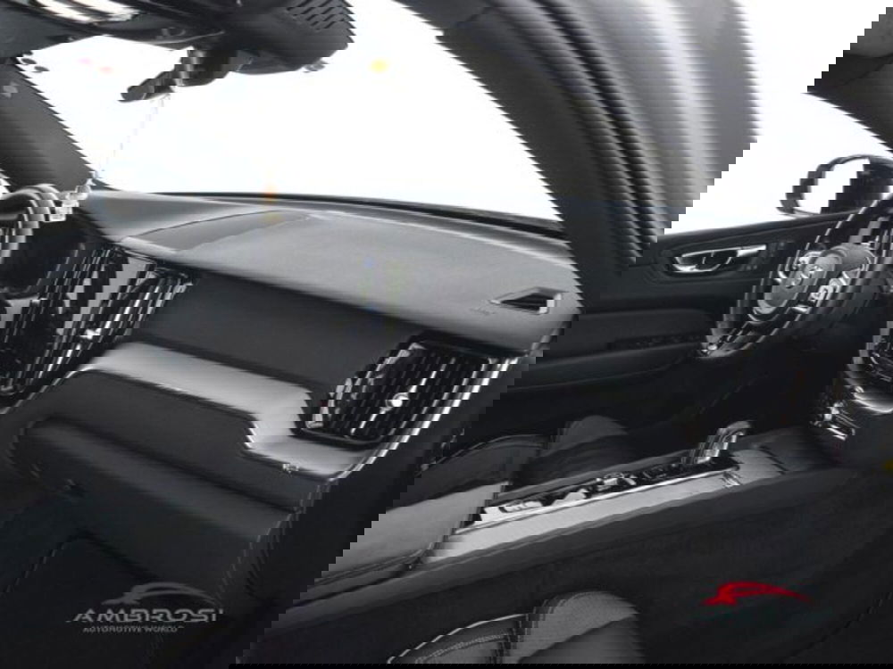 Volvo XC60 usata a Perugia (12)