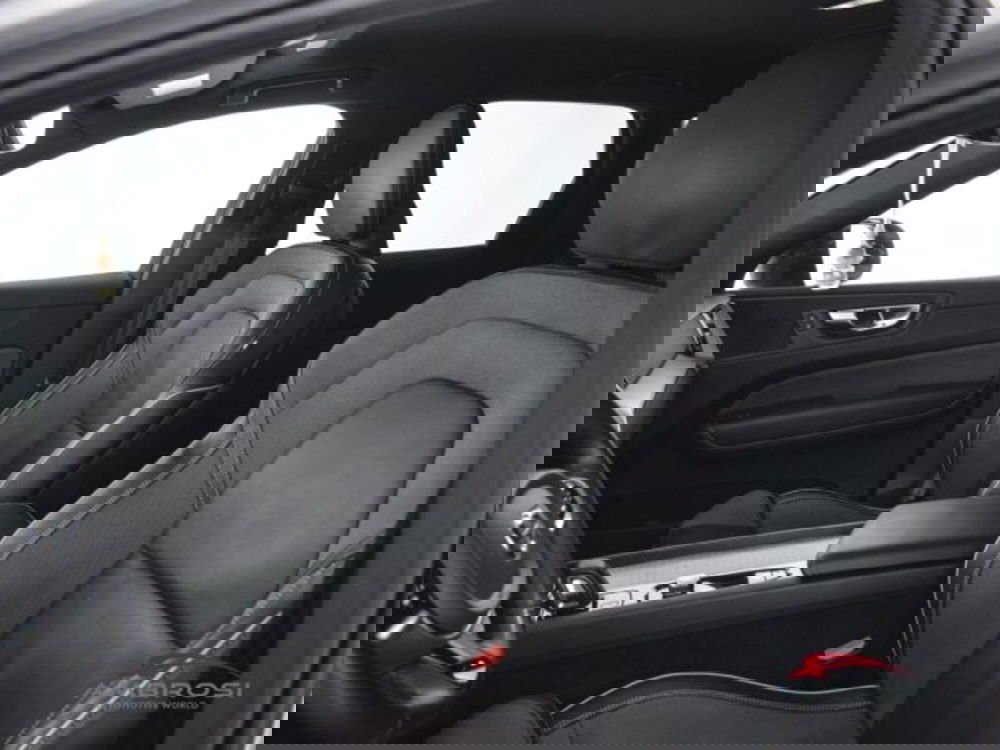 Volvo XC60 usata a Perugia (9)