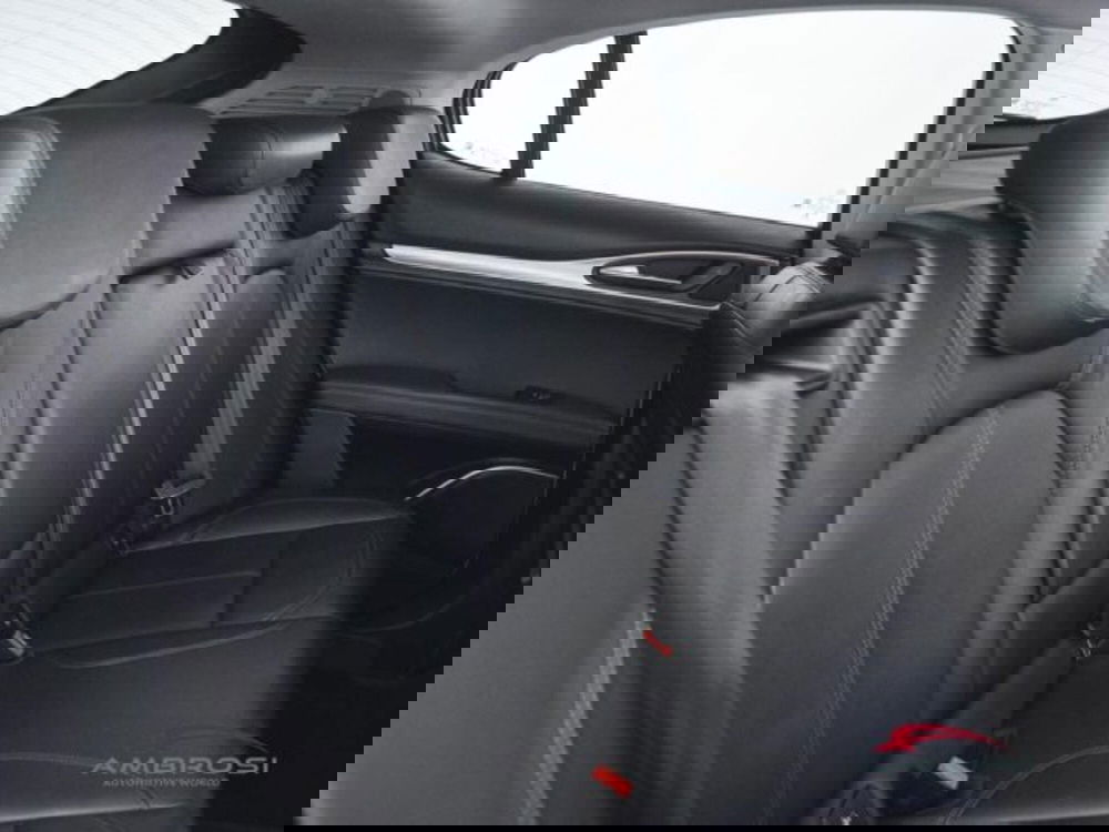 Alfa Romeo Stelvio usata a Perugia (11)