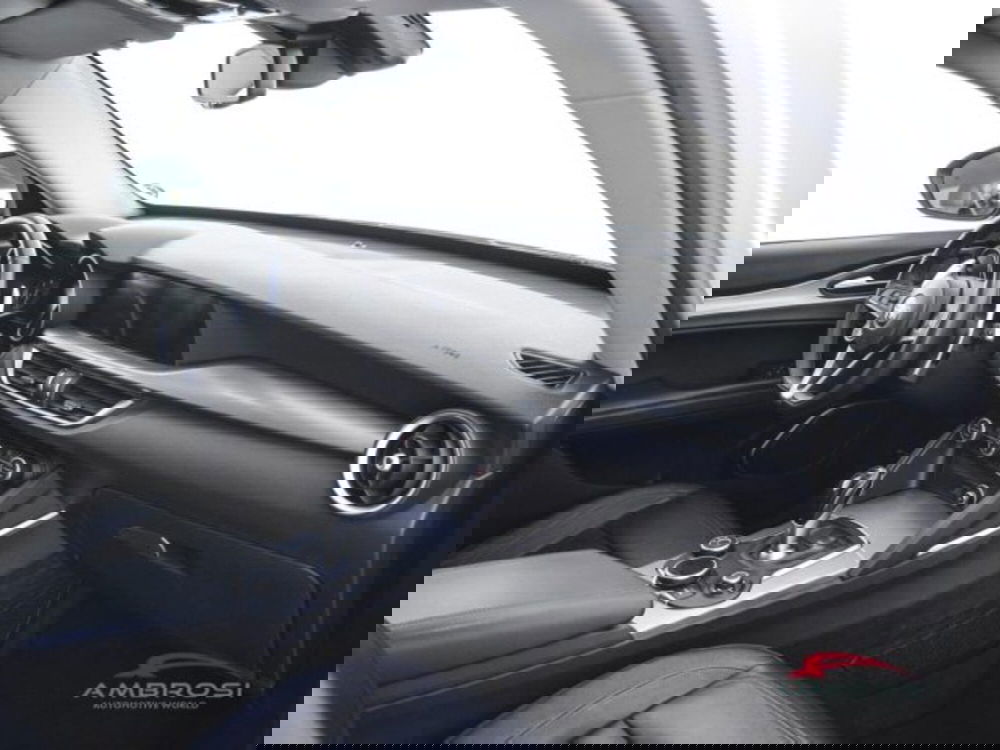 Alfa Romeo Stelvio usata a Perugia (12)