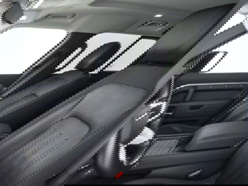 Land Rover Defender usata a Perugia (14)