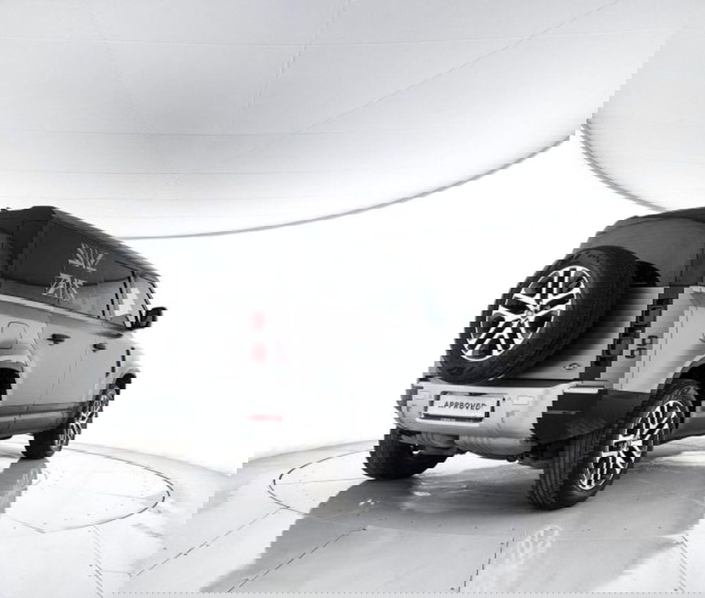 Land Rover Defender usata a Perugia (2)