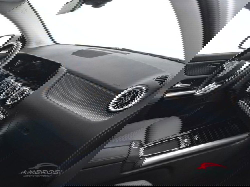 Mercedes-Benz GLA SUV usata a Perugia (12)