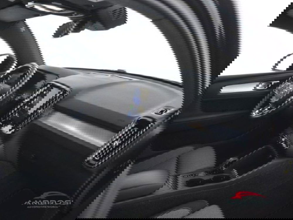 Volvo XC40 usata a Perugia (12)