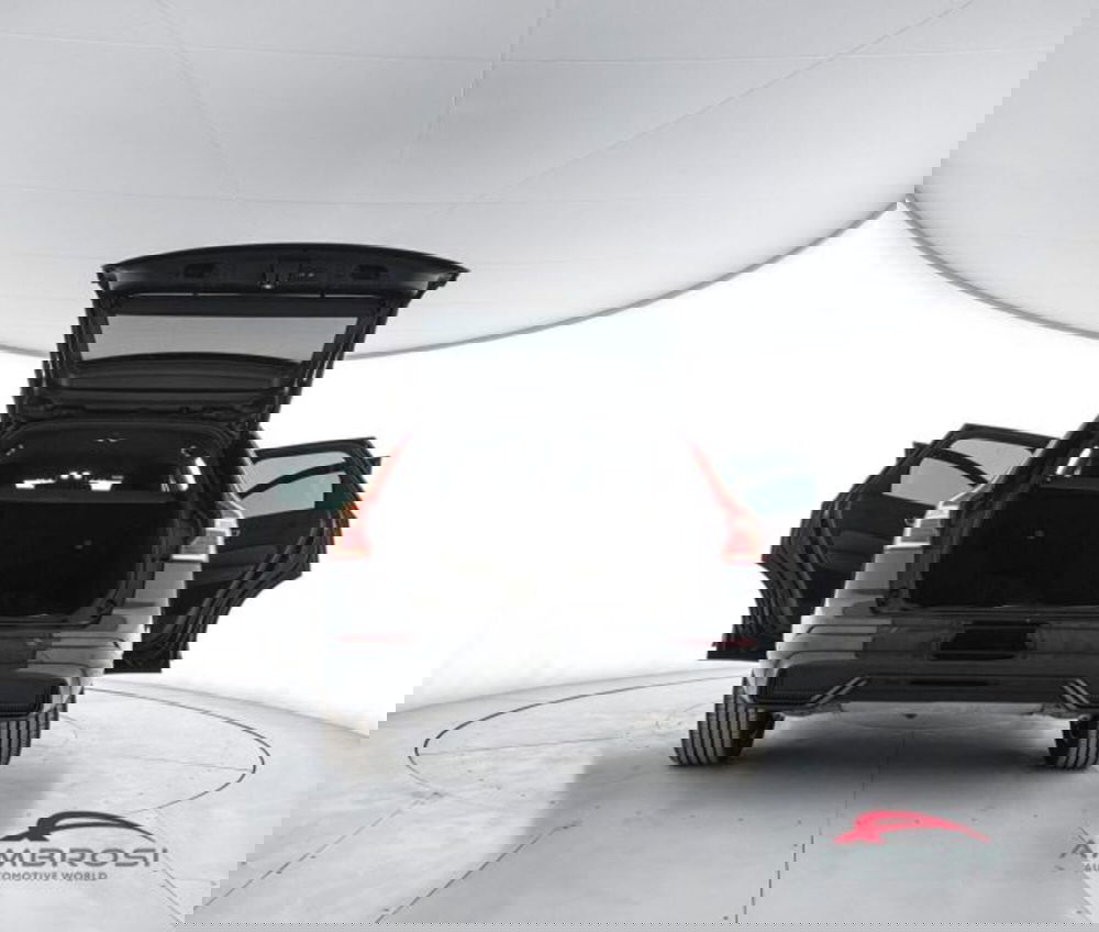 Volvo XC60 usata a Perugia (7)