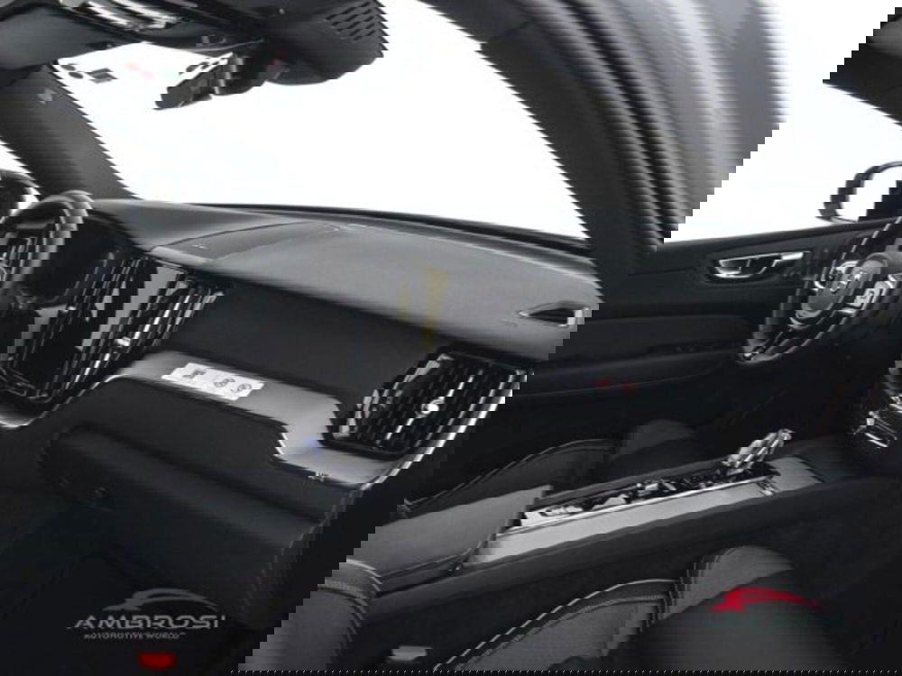 Volvo XC60 usata a Perugia (12)