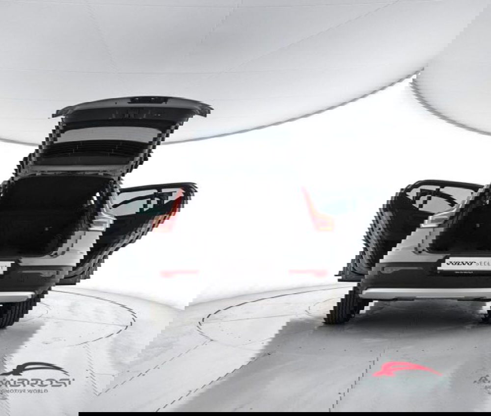 Volvo XC40 usata a Perugia (7)