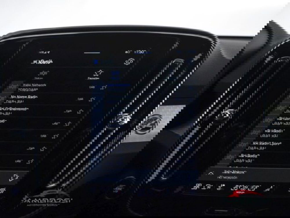 Volvo XC40 usata a Perugia (14)