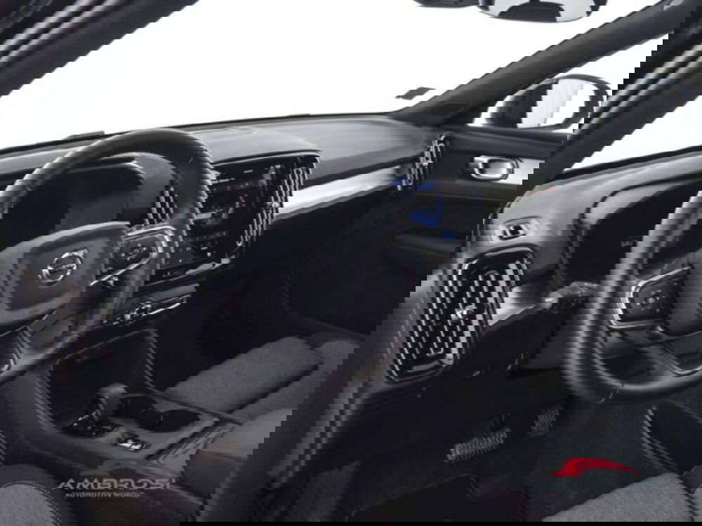 Volvo XC40 usata a Perugia (8)