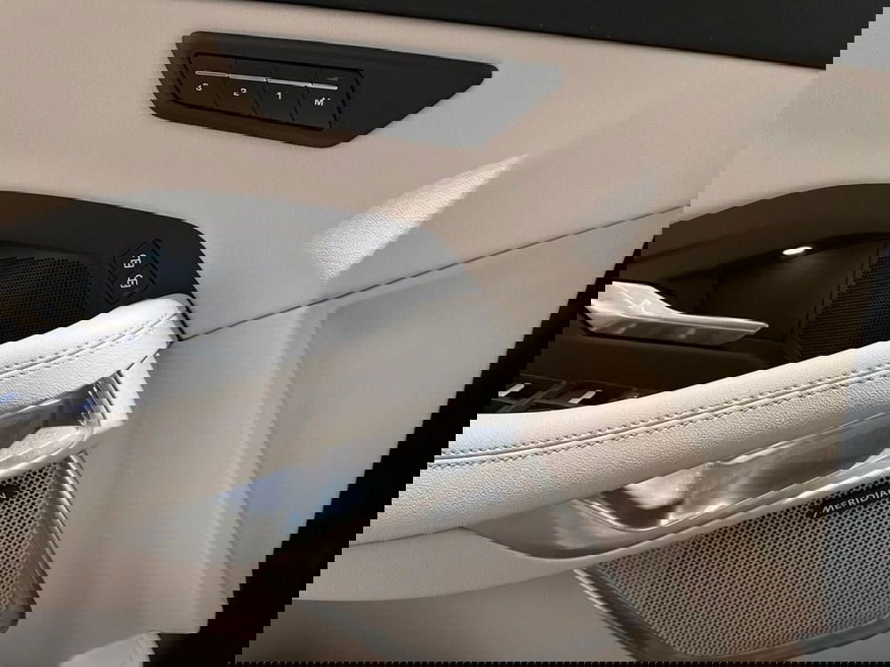 Jaguar E-Pace usata a Varese (13)