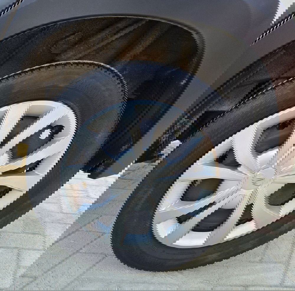 Mahindra KUV100 usata a Torino (15)