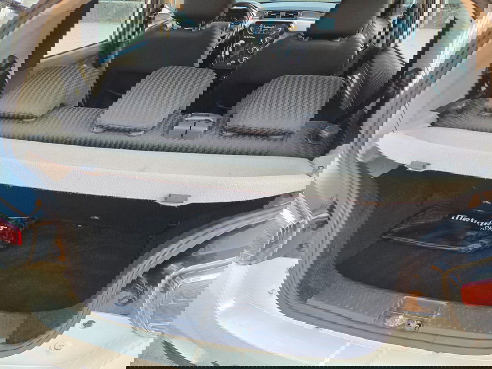 Mahindra KUV100 usata a Torino (16)