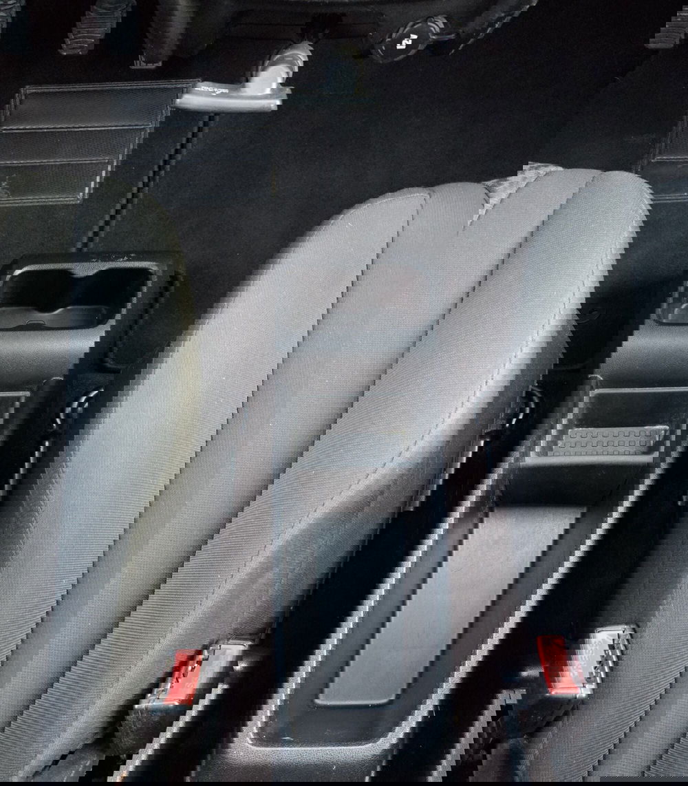 Mahindra KUV100 usata a Torino (17)