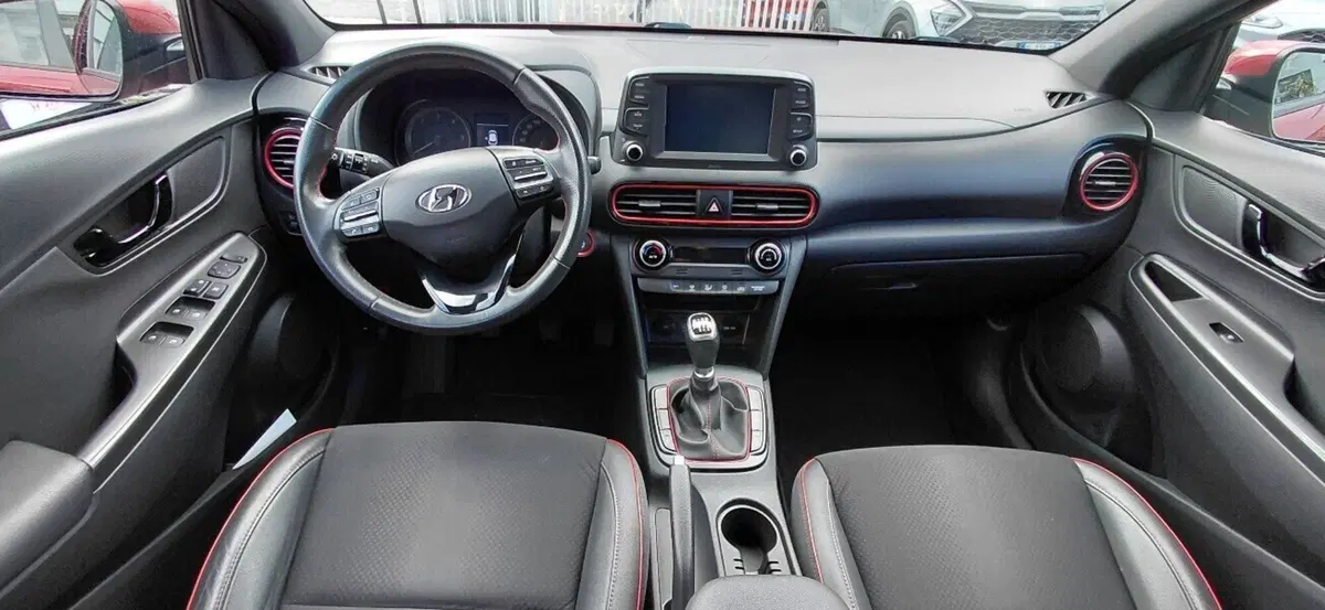 Hyundai Kona usata a Cosenza (11)
