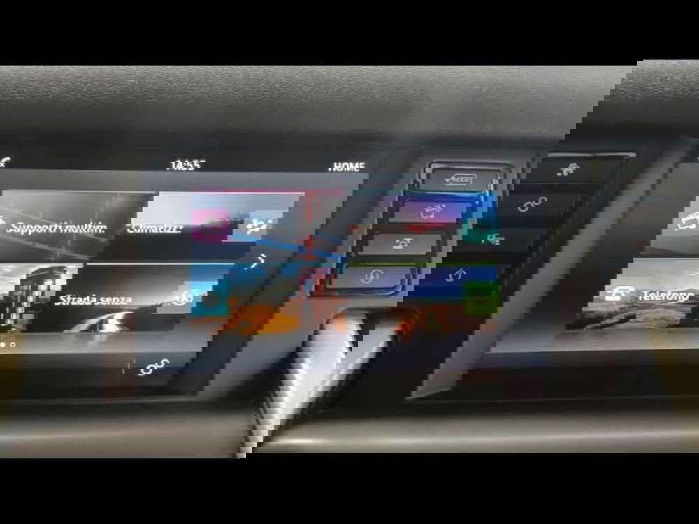 Land Rover Discovery Sport usata a Lecce (16)