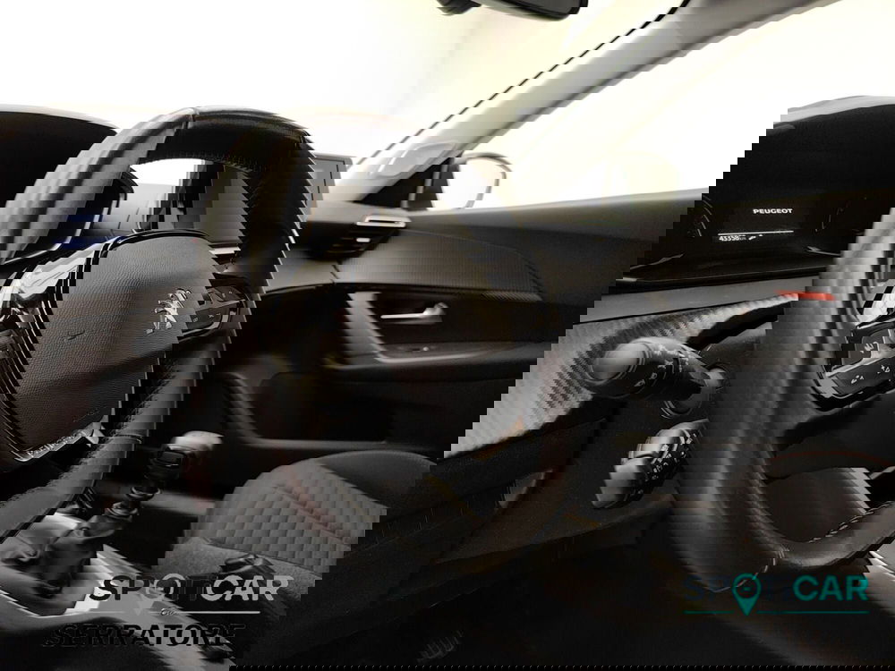 Peugeot 2008 usata a Como (17)