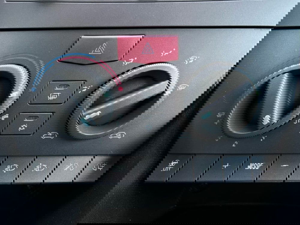 Lancia Ypsilon usata a Sondrio (13)