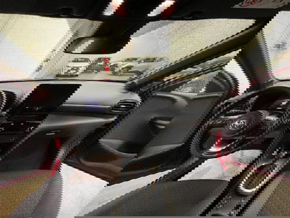 Toyota Yaris Cross usata a Como (8)