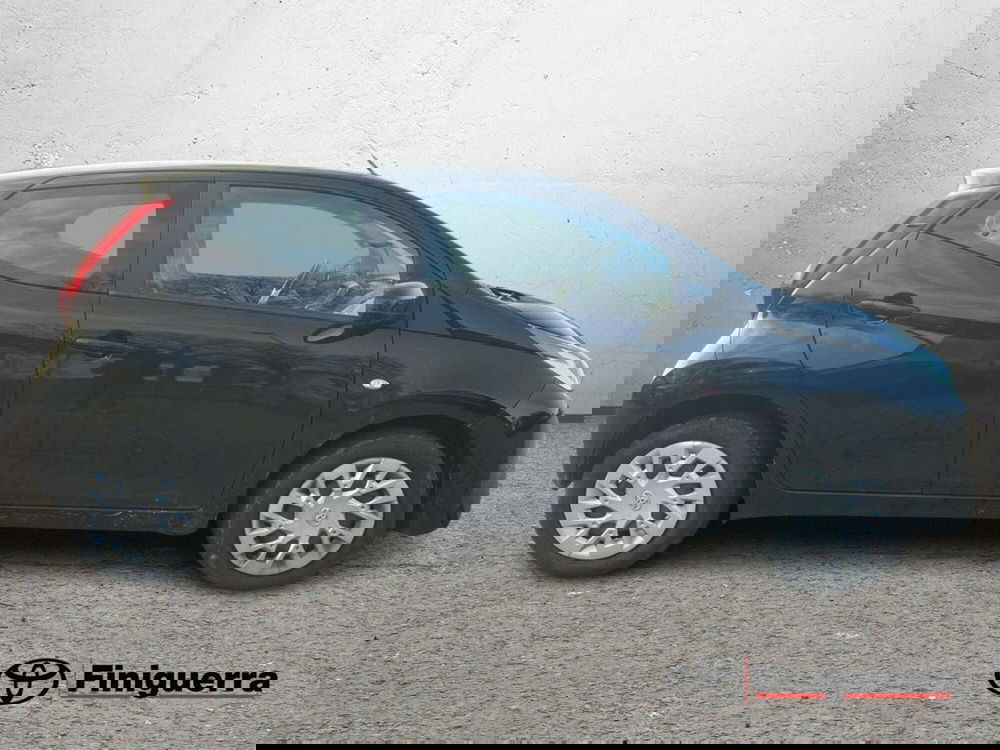 Toyota Aygo usata a Lecco (5)