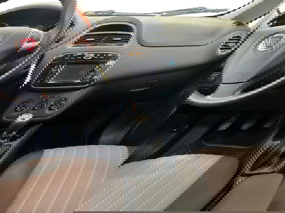 Fiat Punto usata a Modena (11)