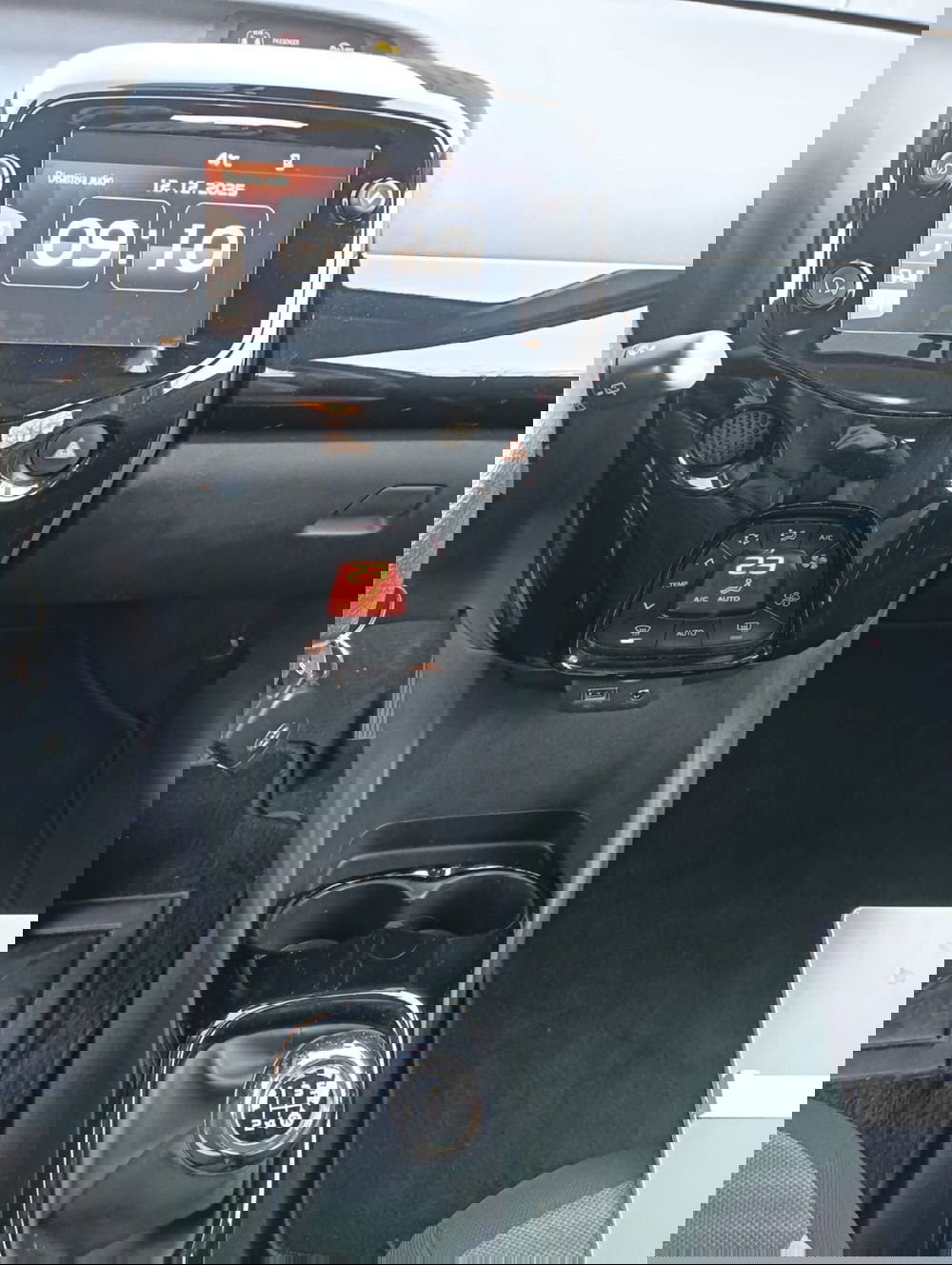 Toyota Aygo usata a Como (9)