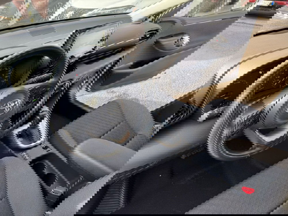 Toyota Yaris usata a Como (9)