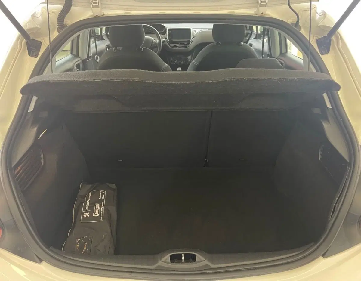 Peugeot 208 usata a Ferrara (10)