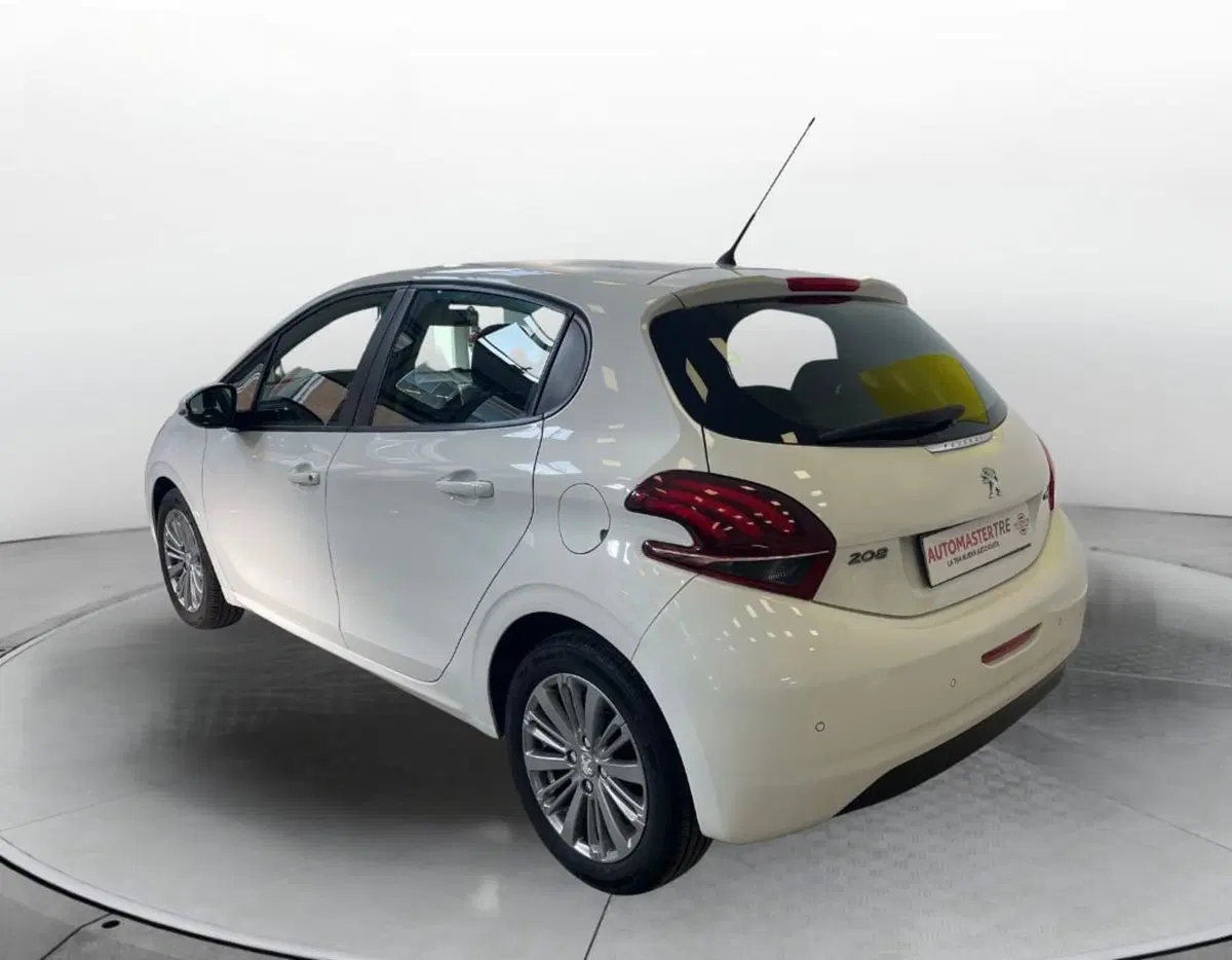 Peugeot 208 usata a Ferrara (16)