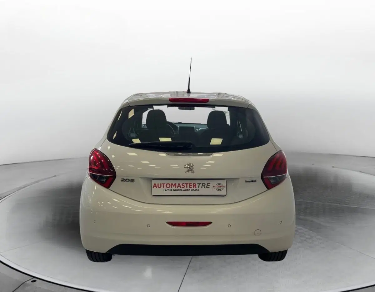 Peugeot 208 usata a Ferrara (2)