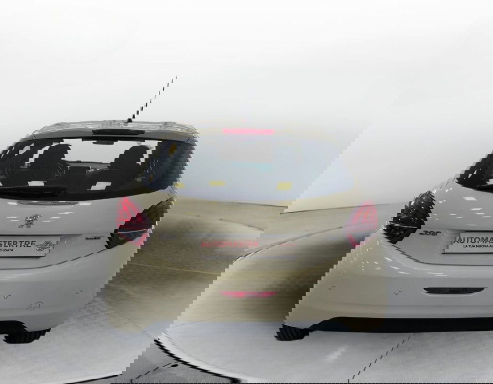 Peugeot 208 usata a Ferrara (2)