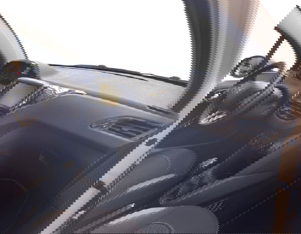 Peugeot 208 usata a Ferrara (4)