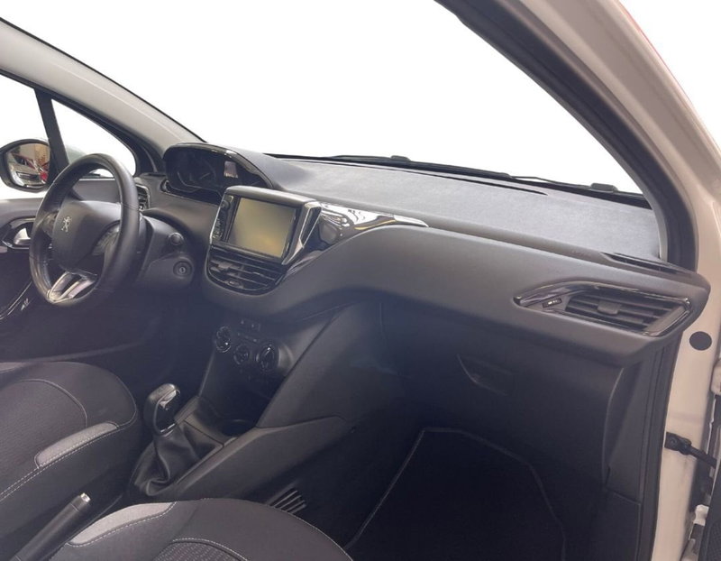 Peugeot 208 usata a Ferrara (4)