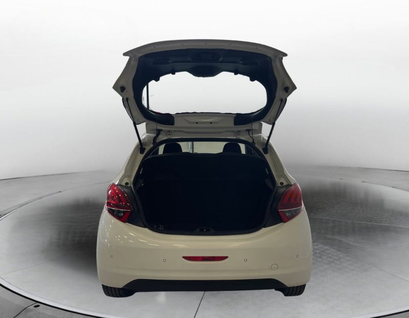 Peugeot 208 usata a Ferrara (9)