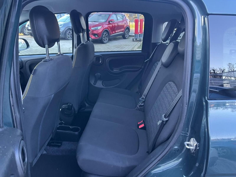 Fiat Panda Cross usata a Milano (15)