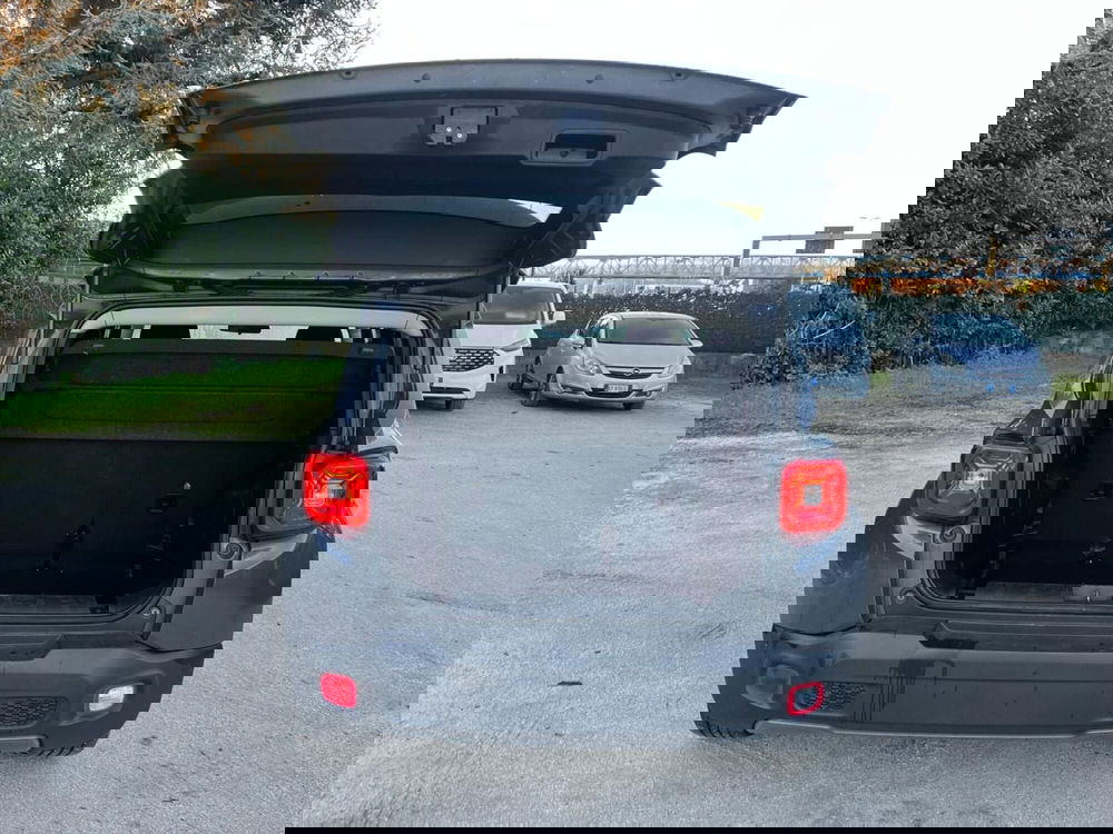 Jeep Renegade usata a Milano (11)