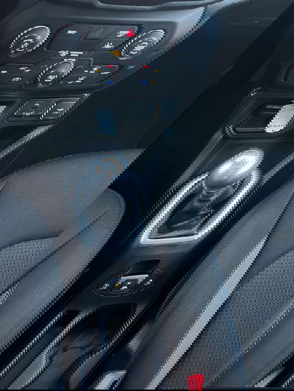 Jeep Renegade usata a Milano (18)