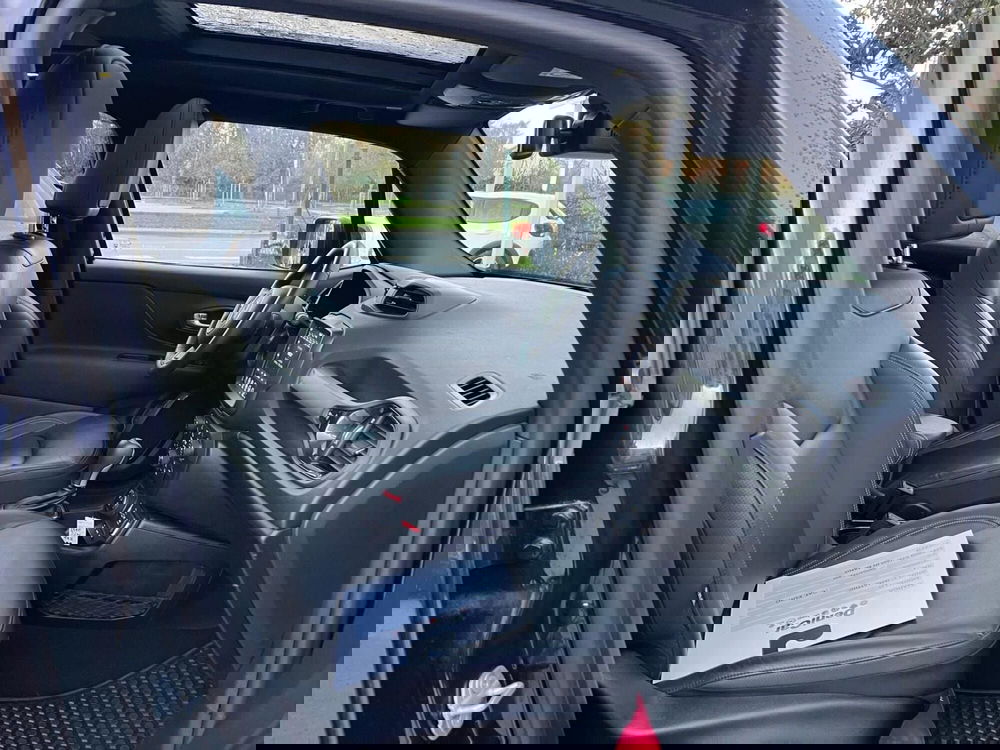 Jeep Renegade usata a Milano (14)